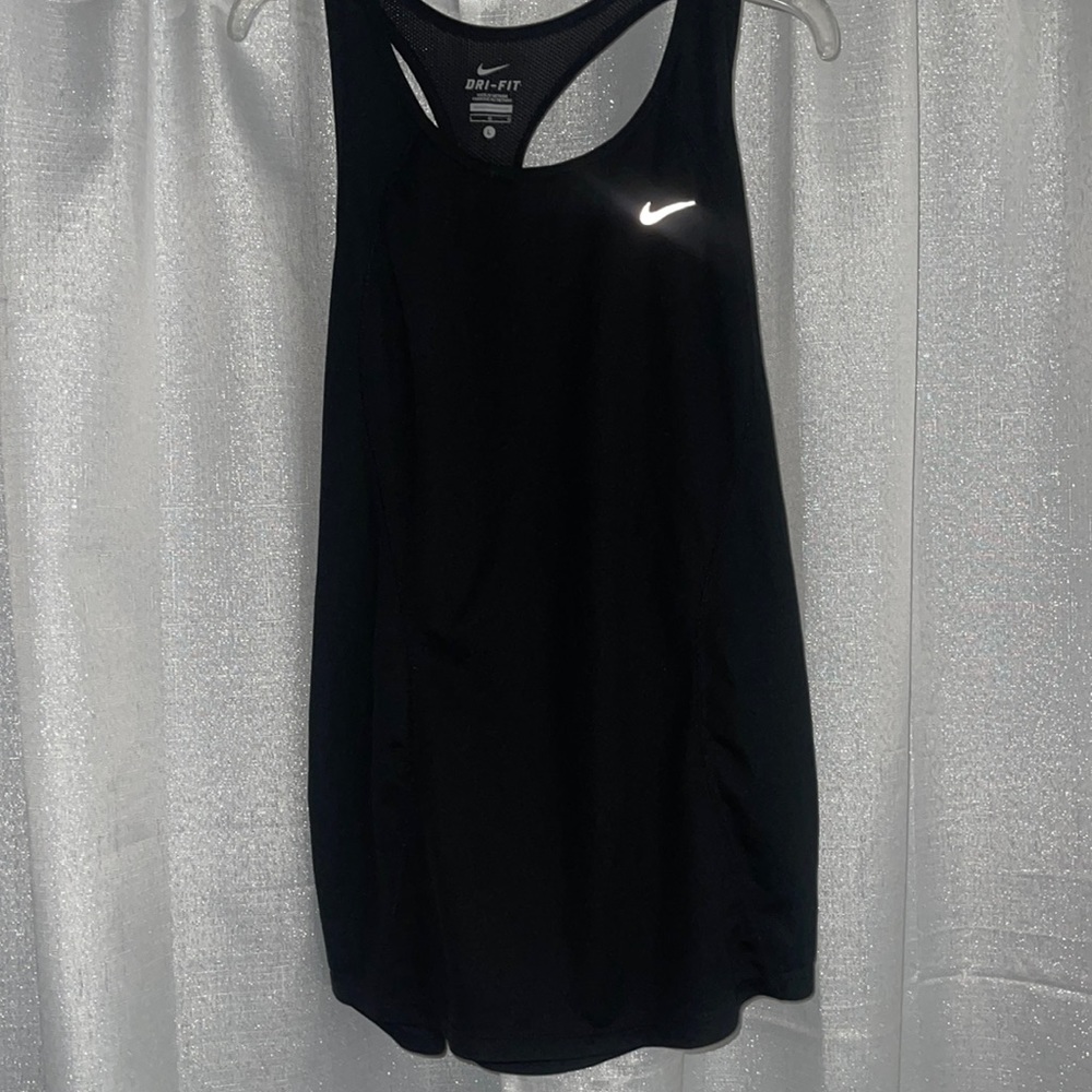 Size large gently used Nike muscle tee
